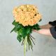 Букет из 25 кремовых Российских роз